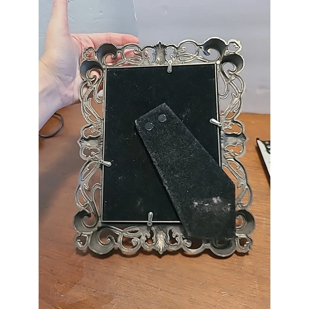 Vintage 5x7 Ornate Filigree Pewter Frame Stands‎ On Own Silver